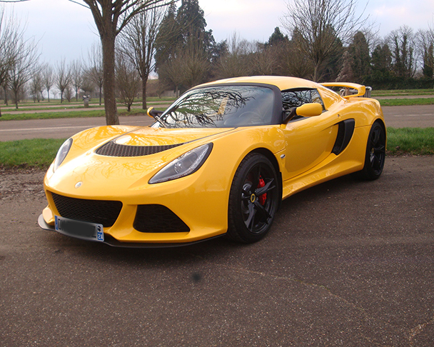 EXIGE800600.jpg