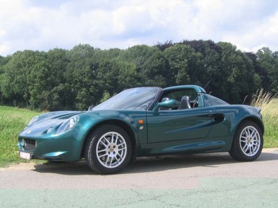 Lotus-Elise_8124648.jpg