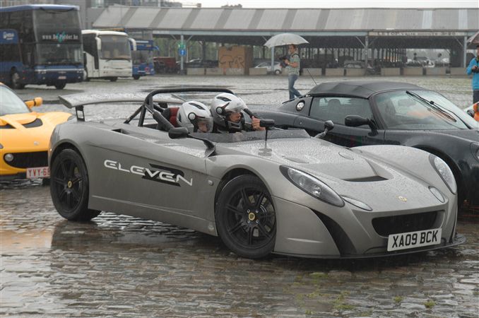 dans la plui brabo 2009.jpg